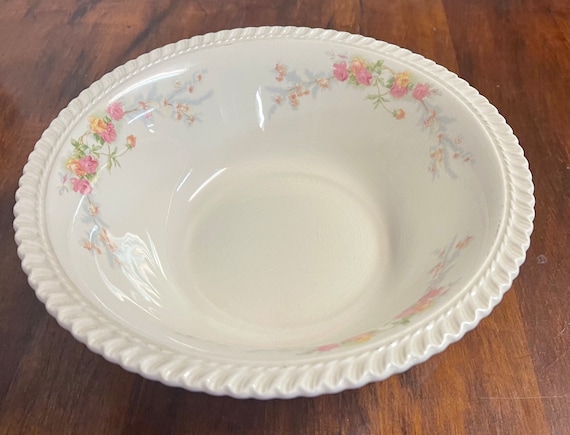 Harker Sweetheart Rose serving bowl