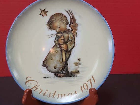 Berta Hummel Christmas plate