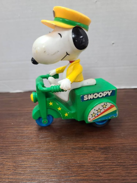 Snoopy on Scooter toy