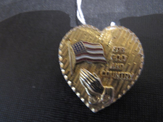 Heart shaped patriotic pin