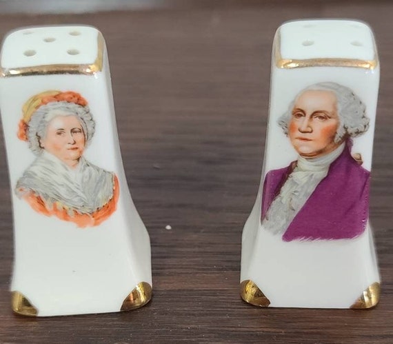 George and Martha Washington Salt and Pepper Shakers
