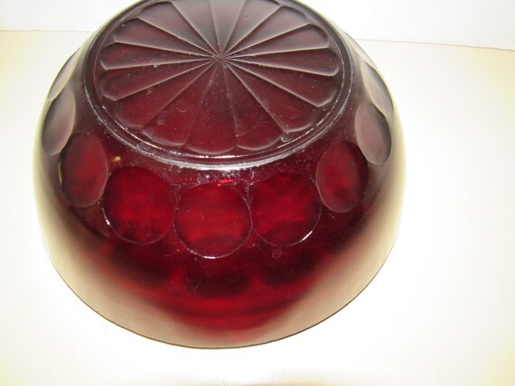 Ruby Red serving bowl by Anchor Hocking