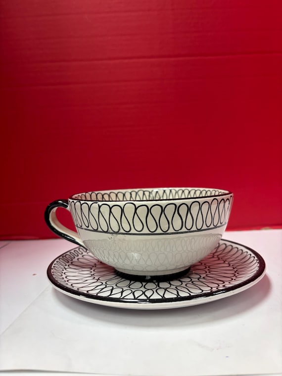 Italian Pottery Grande Cup