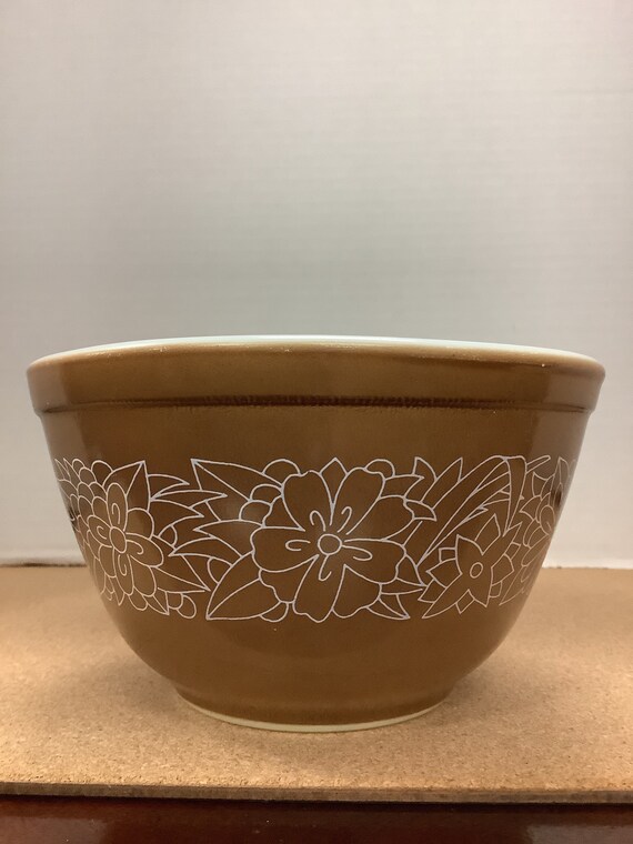 Pyrex Woodland brown bowl # 401