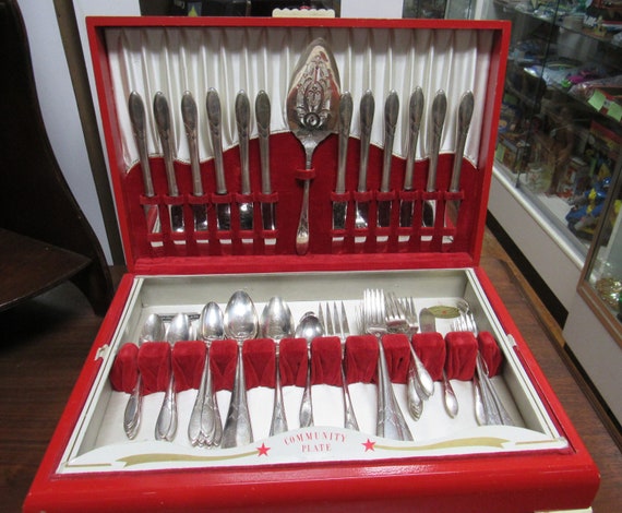 Lady Hamilton silverplate flatware in red art deco box