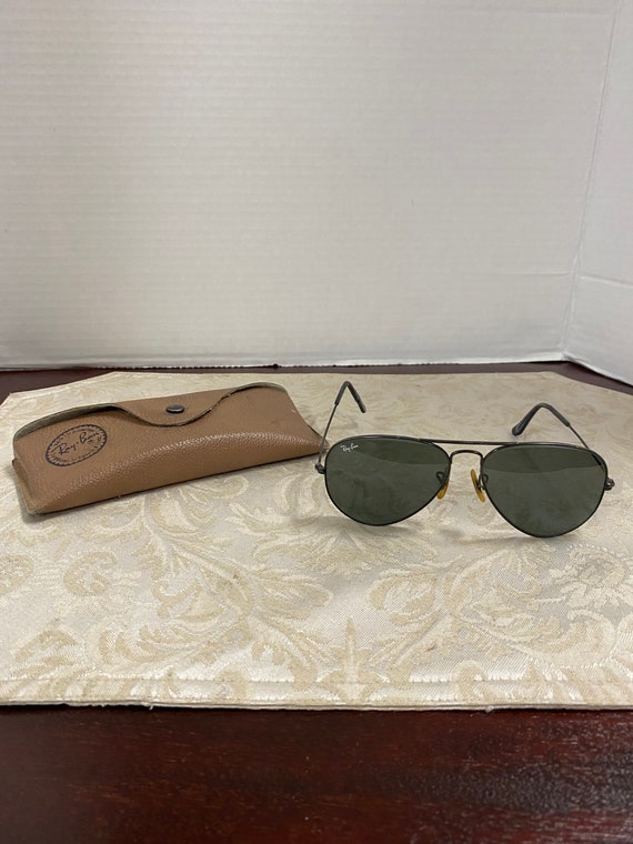 Ray-Ban Aviator Sunglasses - image 3