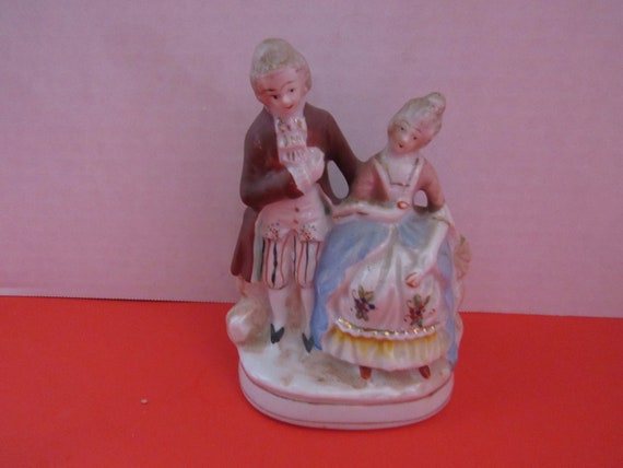 Occupied Japan Colonial Couple figurine