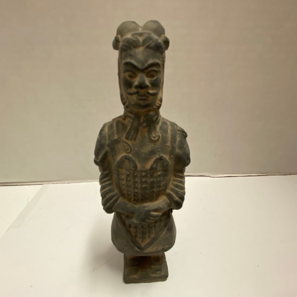 Figurine guerrier en terre cuite