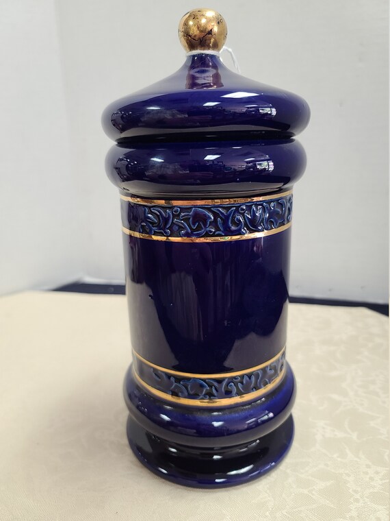Lefton blue china container with lid