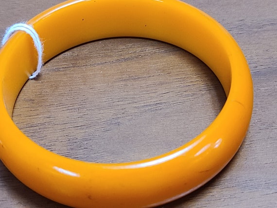 Butterscotch Bakelite bangle bracelet