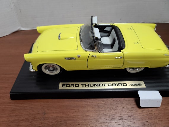 Model of 1955 Ford Thunderbird convertible