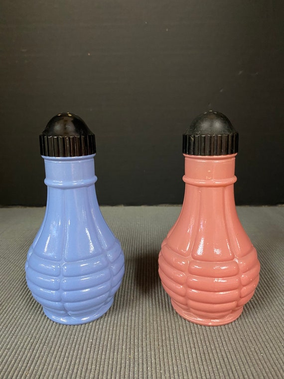 Hazel Atlas Retro Shakers