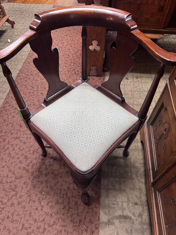 Vintage corner chair