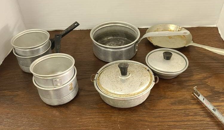 Toy Aluminum Pot and Pans