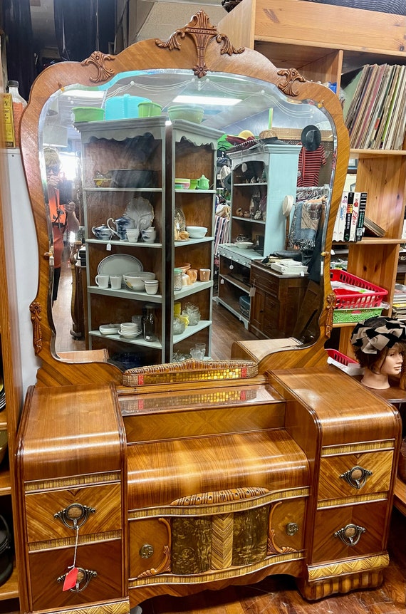 Art Deco Vanity Waterfall with mirror