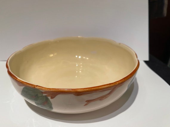 Franciscan Apple serving bowl