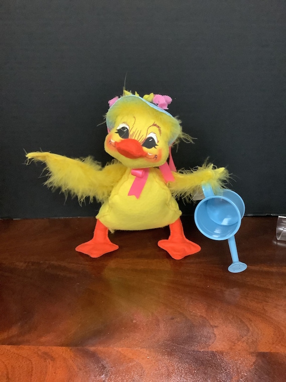 Annalee Spring Planting Duck