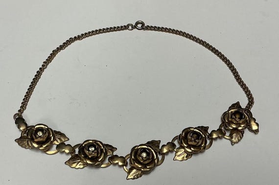 Roses necklace + earrings set