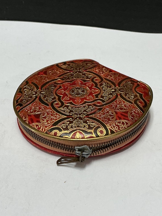 Powder Compact