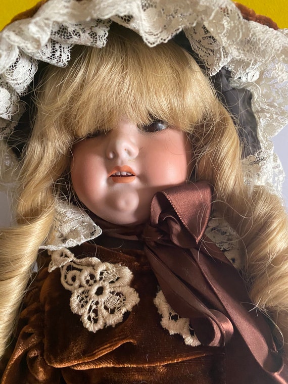 Armand Marsaille Doll 370