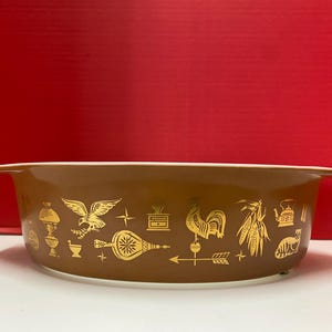 Pyrex Early American Casserole Dish