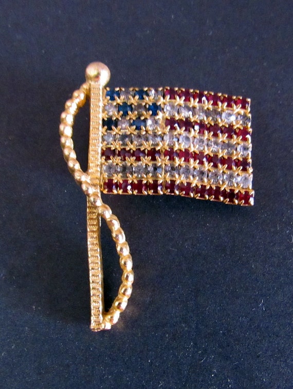 Flag rhinestone brooch