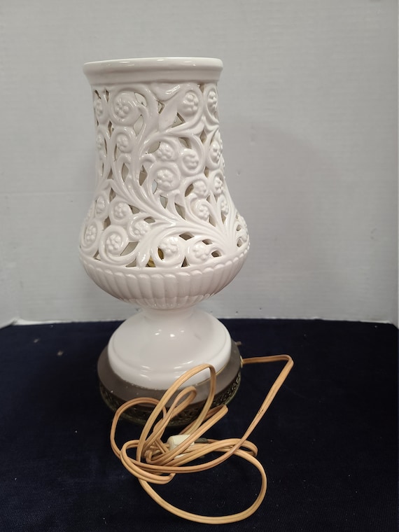 Accent lamp white