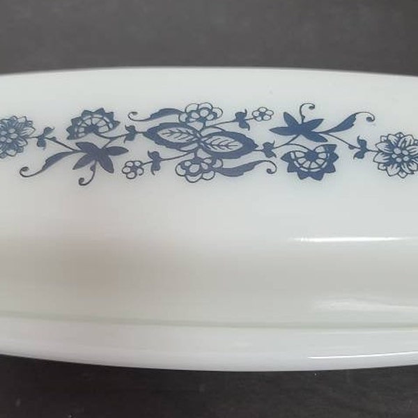 Pyrex Old Town Blue Onion Butter dish