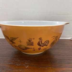 Pyrex Early American bowl
