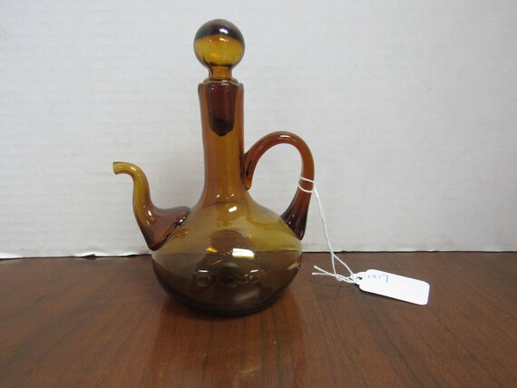 Amber oil cruet