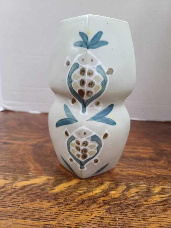 Turtle Clay Vase