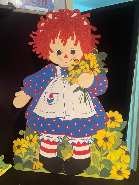 Raggedy Ann & Andy store displays