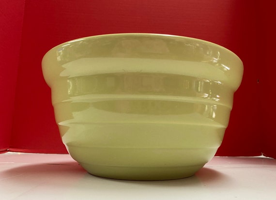 Beehive green bowl