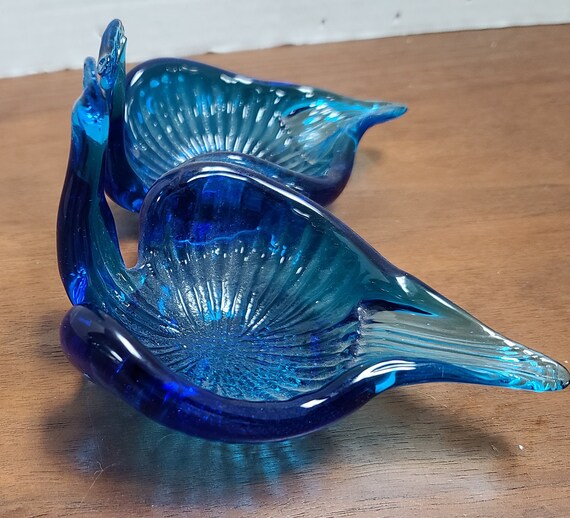 Blue Glass lovebirds nut cups