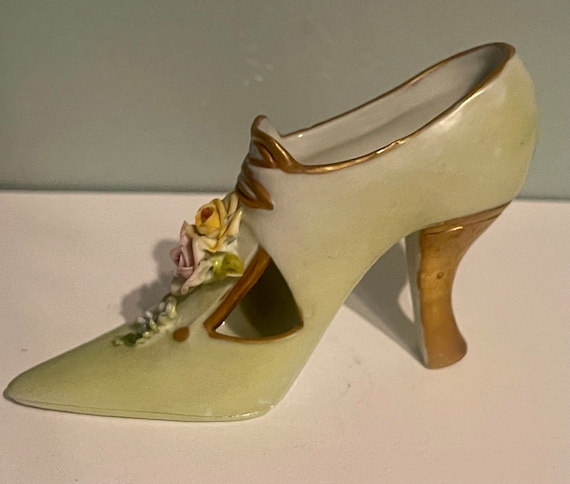Miniature shoe high heels
