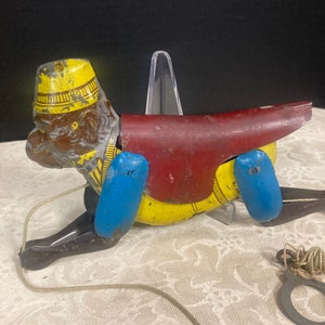 Jocko Climbing Monkey
