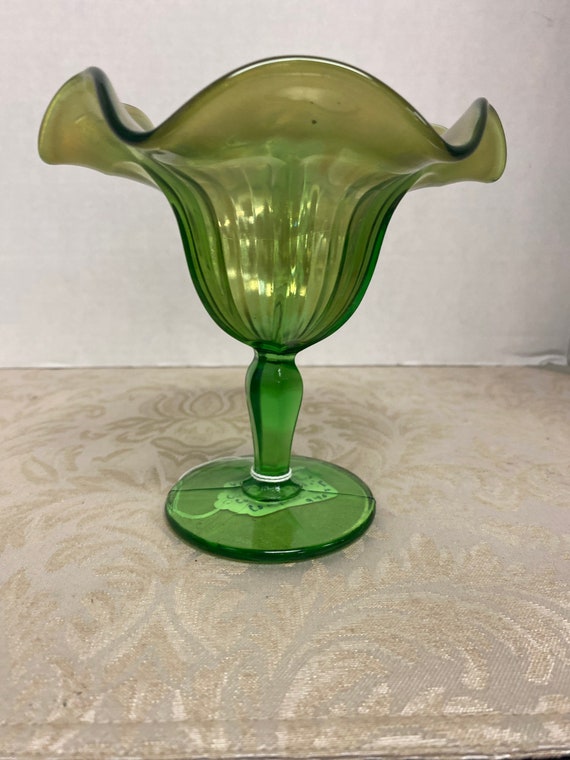 Northwood Iridescent Marigold Smooth Ray Carnival Glass Vase