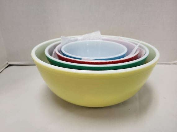 Pyrex Primary Colors Mixing Bowl Set