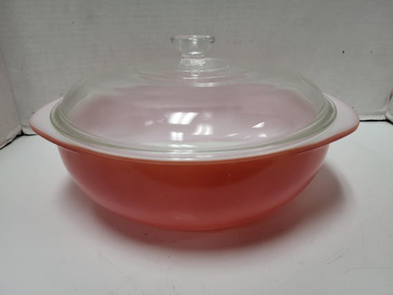 Pyrex Pink Flamingo Round Casserole