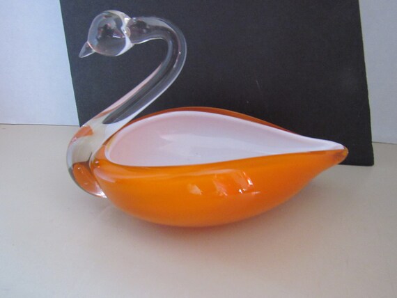 Art Glass Swan candy dish