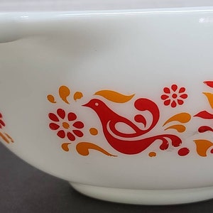 Pyrex Friendship #443 Cinderella mixing bowl