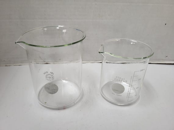 Pyrex Science Beakers
