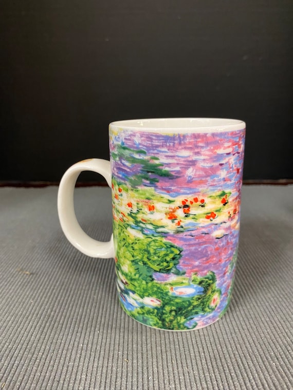 Beautiful Monet Water Lilies Mug