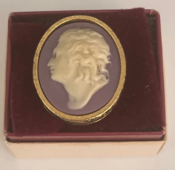 Cameo Cufflink