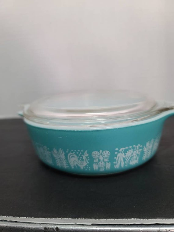 Pyrex Amish butter print #471 casserole and lid