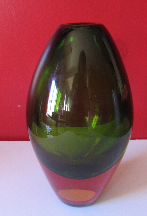 Art Glass vase green and gold