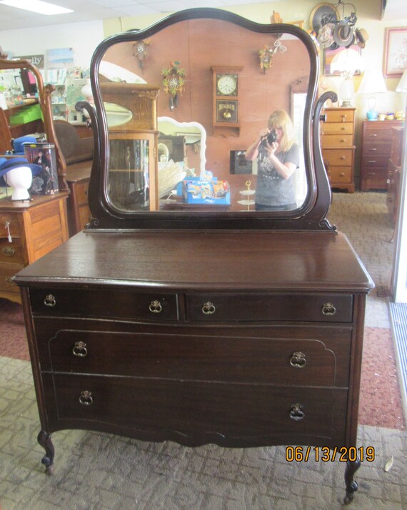 Mahogany dresser with mirror