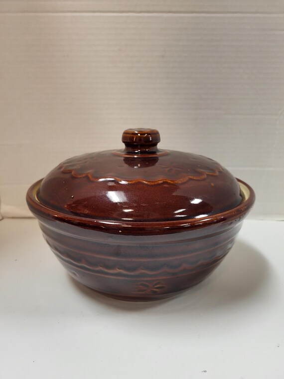 Marcrest brown bowl with lid