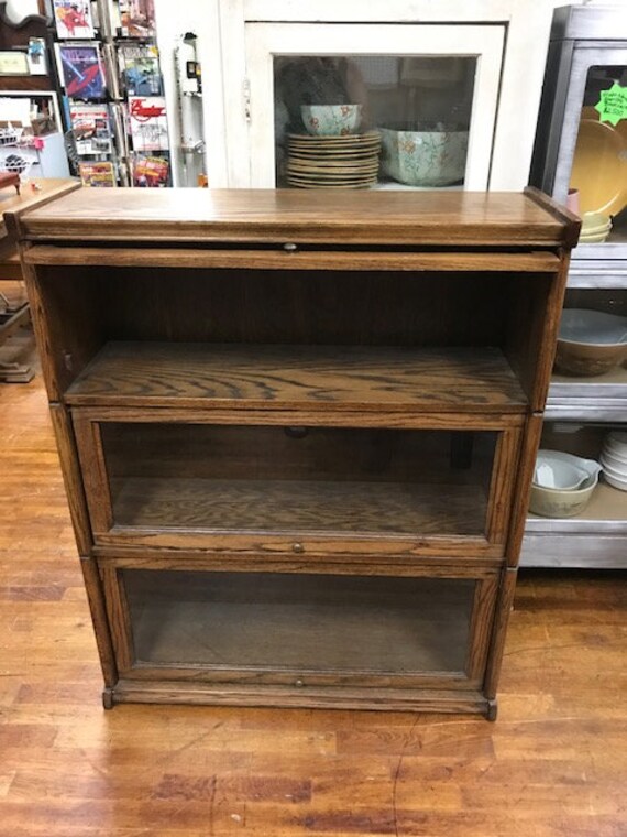 Oak lawyers bookcase with glass front
