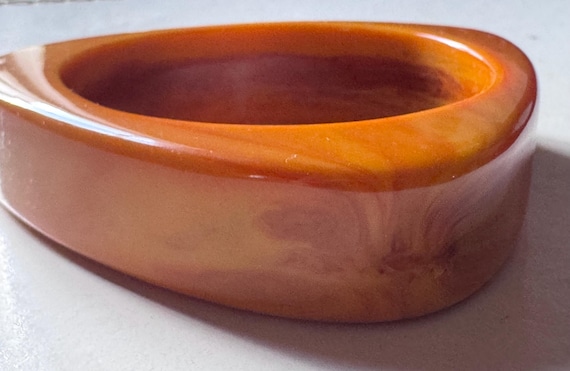 Bakelite triangle bangle bracelet - image 3